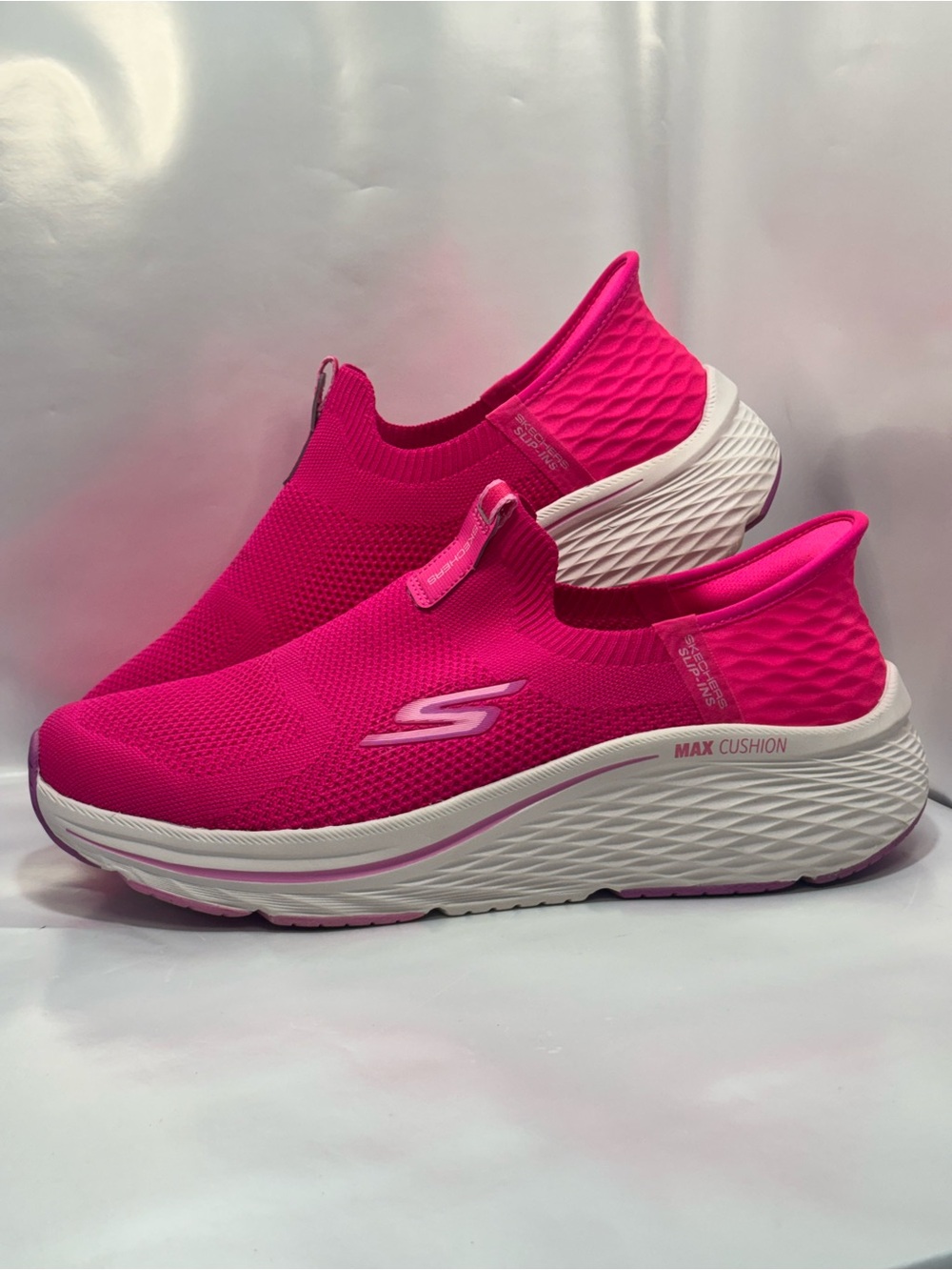 Skechers Women's Size 11 Pink Slip Ins Max Cushioning Elite 2.0 Sneakers